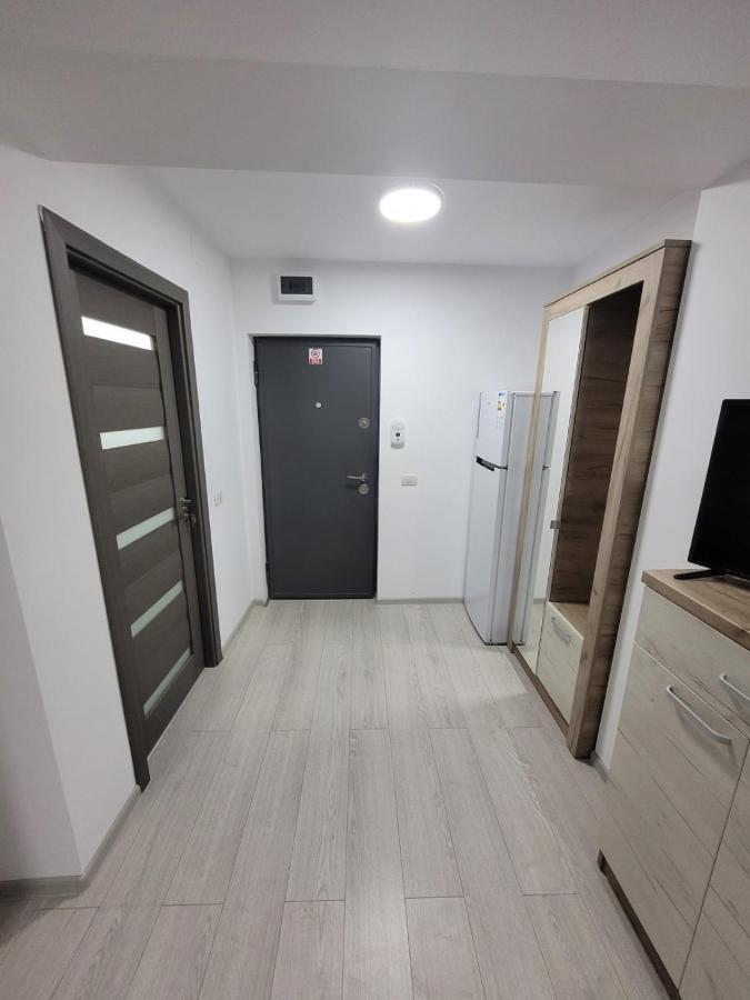 Cazare Bloc Nou Ultracentral Ramnicu Valcea Exterior photo