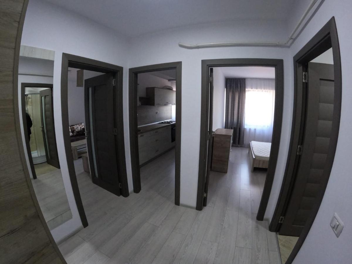 Cazare Bloc Nou Ultracentral Ramnicu Valcea Exterior photo